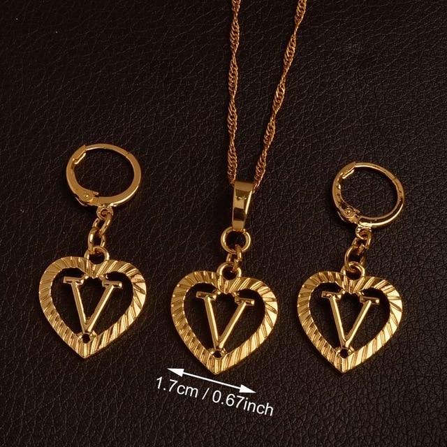 Alphabet A-Z Gold Color Heart Letters Pendant Necklace Initial for Women Girls English Letter Jewelry necklace Mymaebell.com Choose Letter V 60cm Thin Chain