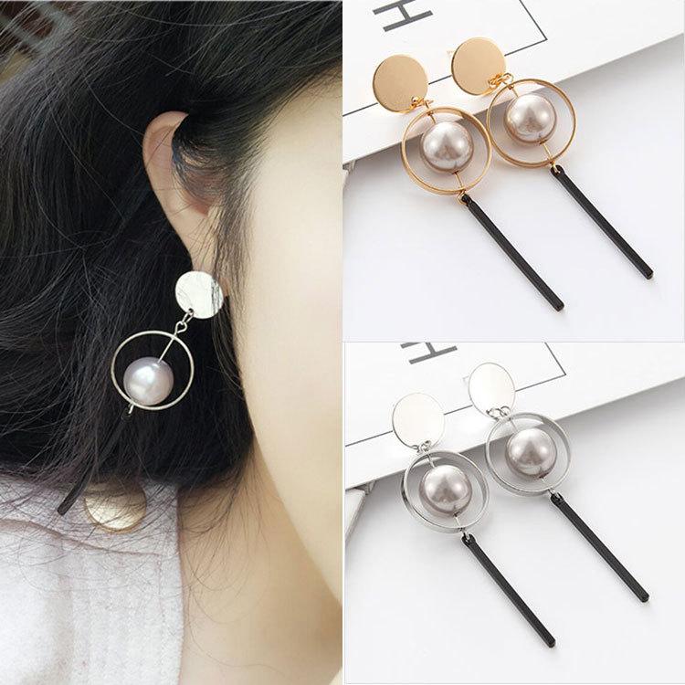 Hollow ring pearl earrings Earring Mymaebell.com