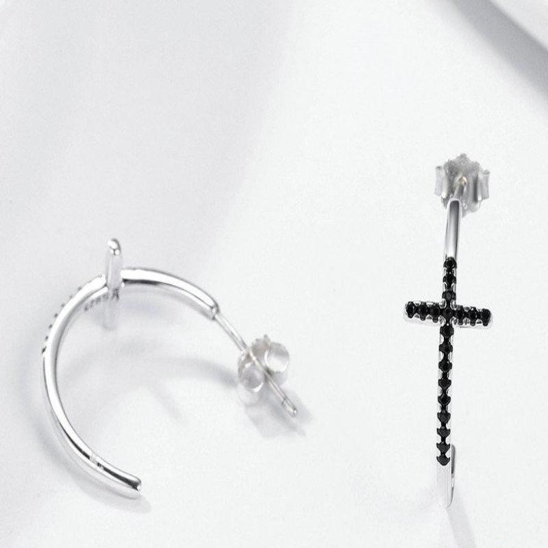 Black Cross Stud Earrings Mymaebell.com