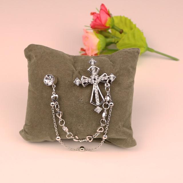 British Style Vintage Crystal Cross Broche Mymaebell.com 2 