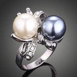 Creative Fashion Natural Double Color Simulated  Pearl Rings Flower Design Ring With White &Gray Crystals Finger Rings
